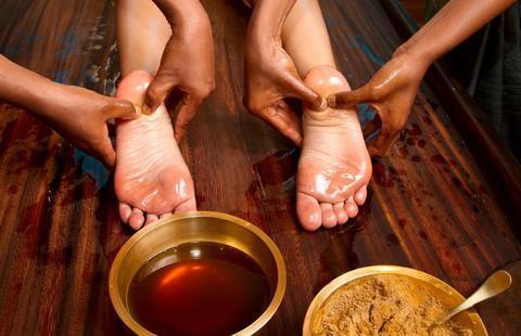 Thai Reflexology: Discover Its Origins and Healing Powers