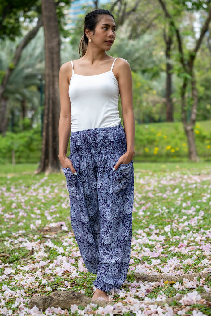 Pantalones fluidos azul claro
