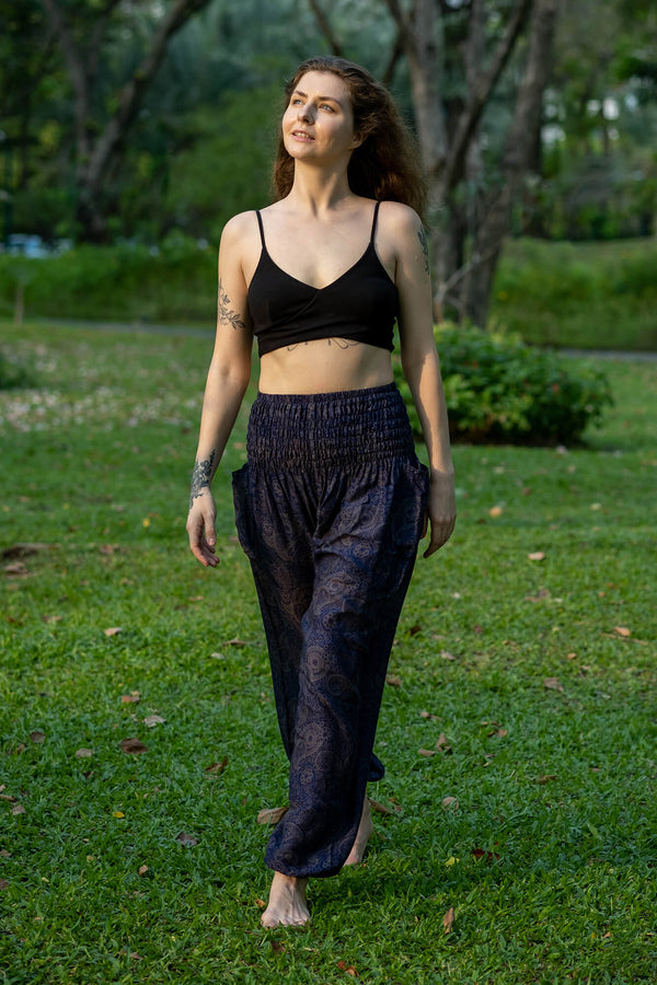 Pantalones fluidos azul marino