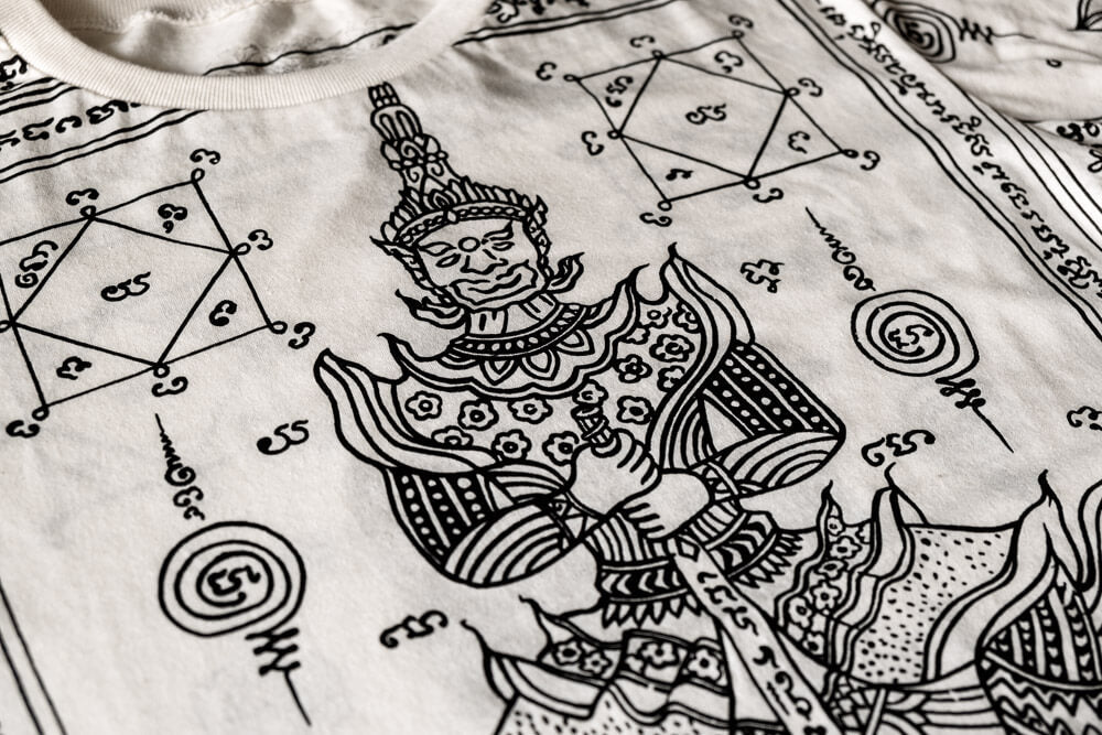 White Guardian T-shirt print